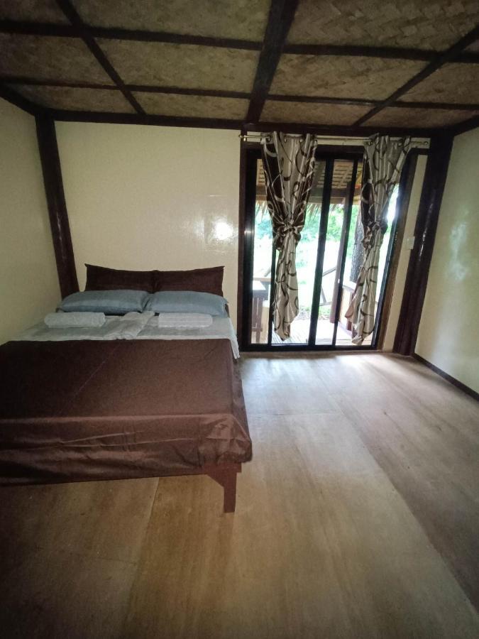 Tony'S Country Glamping With Chalet With Private Wash Room Accommodation El Nido Esterno foto