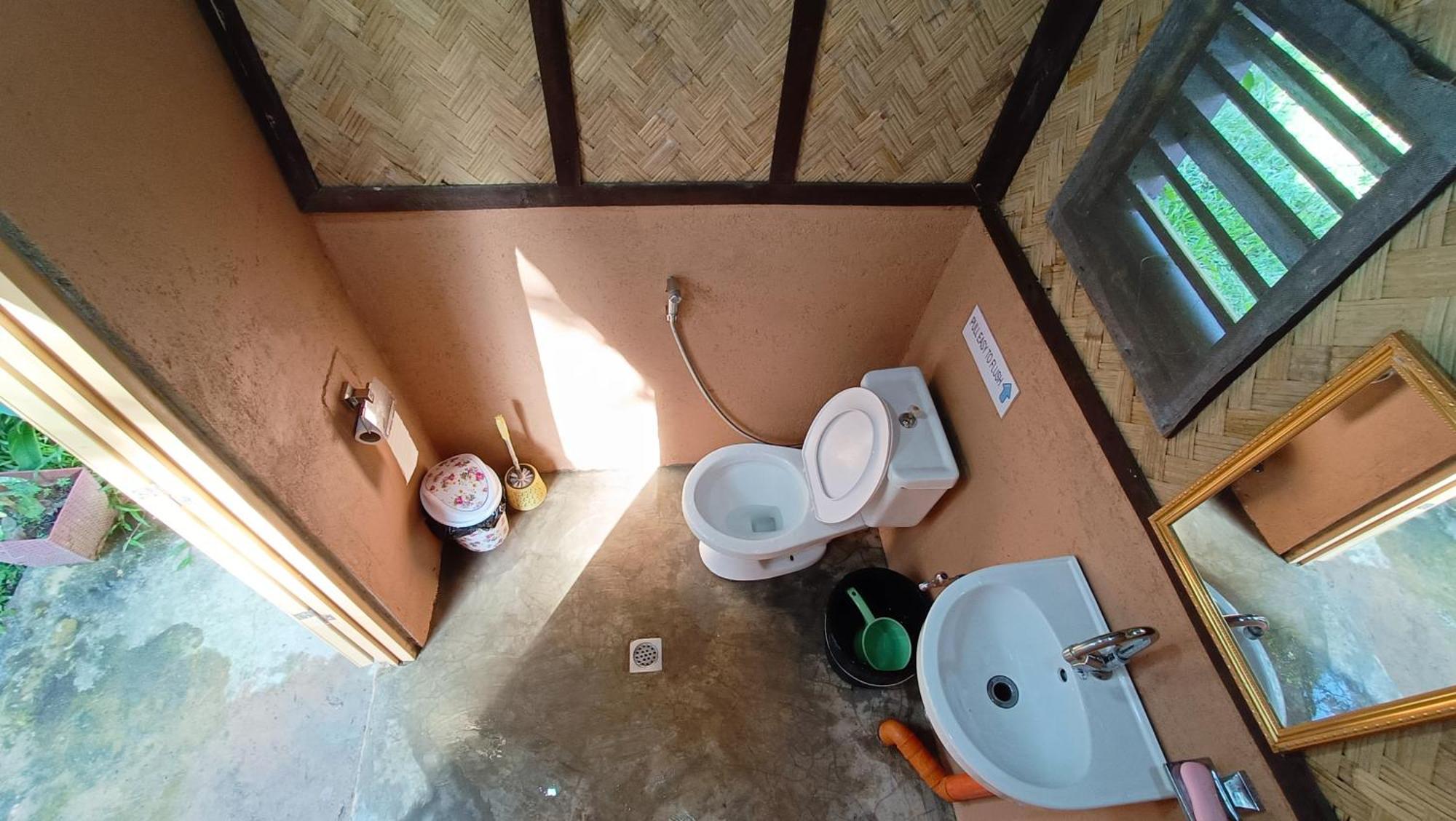 Tony'S Country Glamping With Chalet With Private Wash Room Accommodation El Nido Esterno foto